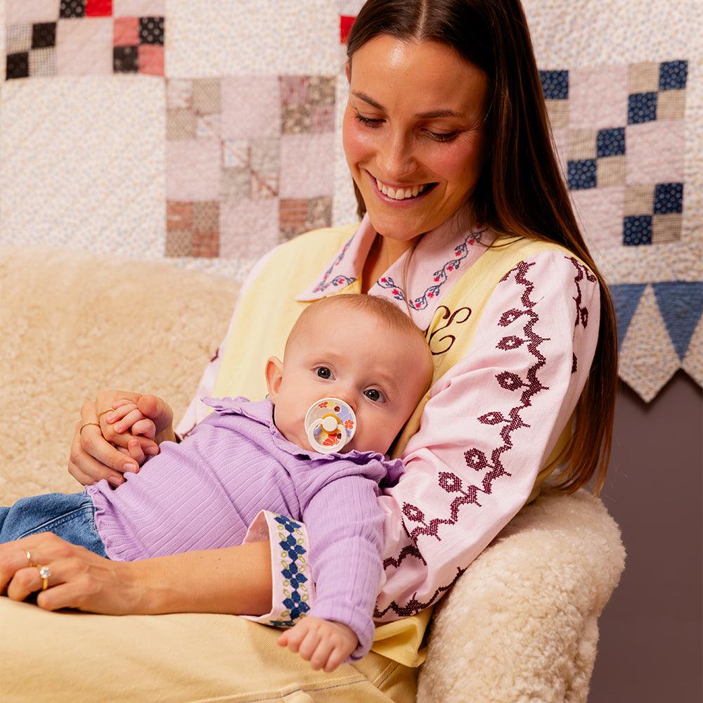 STUDIO Colour Flower Child - Ivory - BIBS
