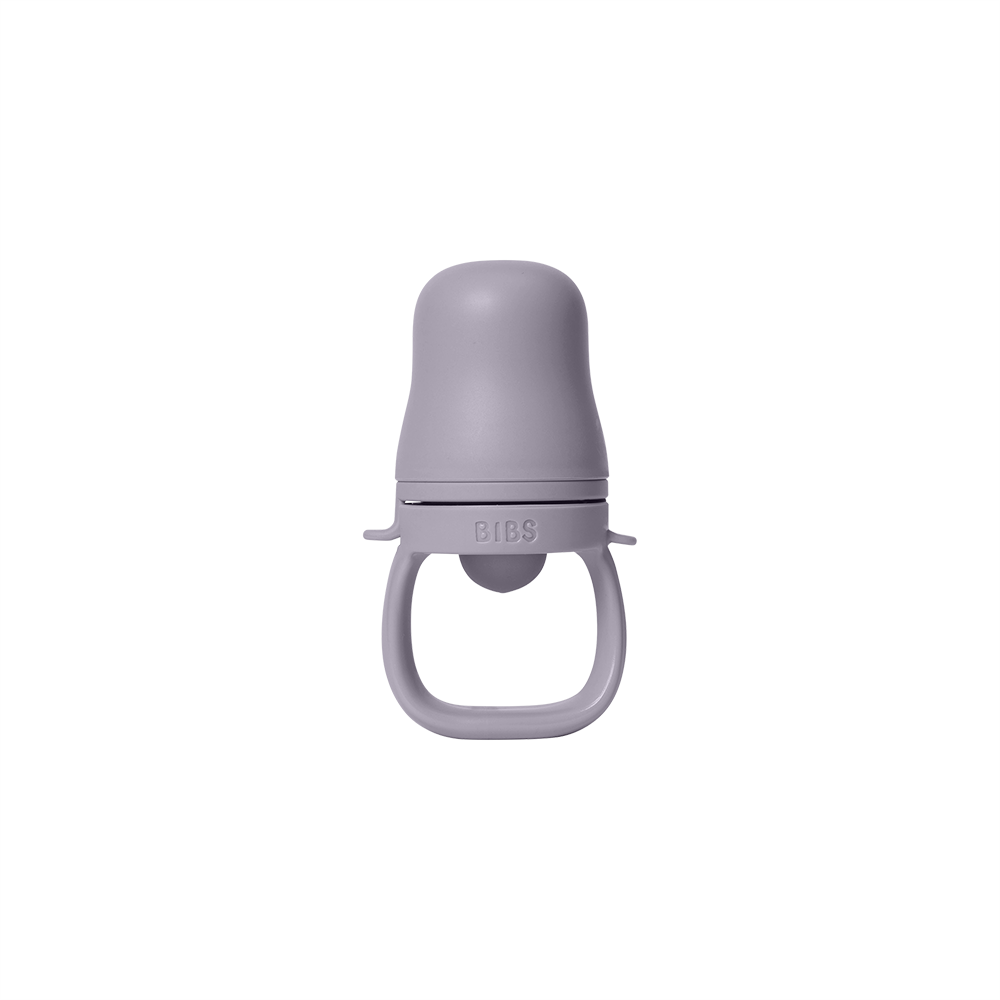 bibs baby feeder in fossil grey with a cap